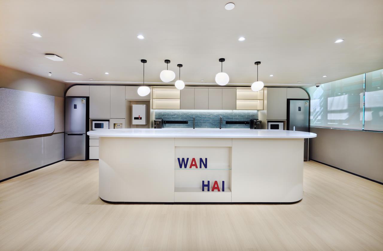 WAN HAI LINES (H.K.) LIMITED